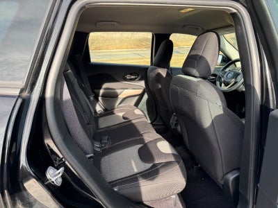 2017 Jeep Cherokee Sport FWD