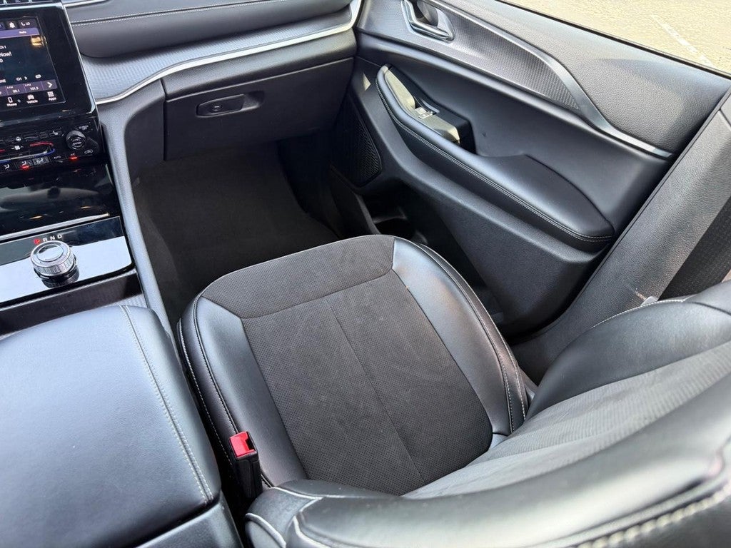 2024 Jeep Grand Cherokee L Altitude X 4x4