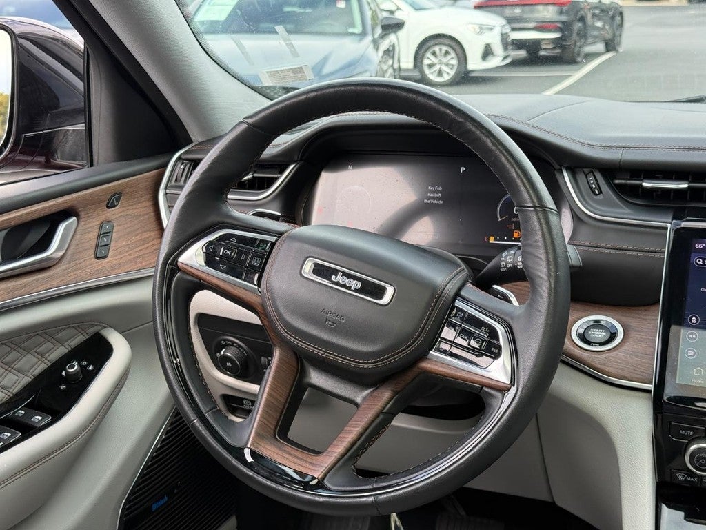 2022 Jeep Grand Cherokee L Summit 4x4