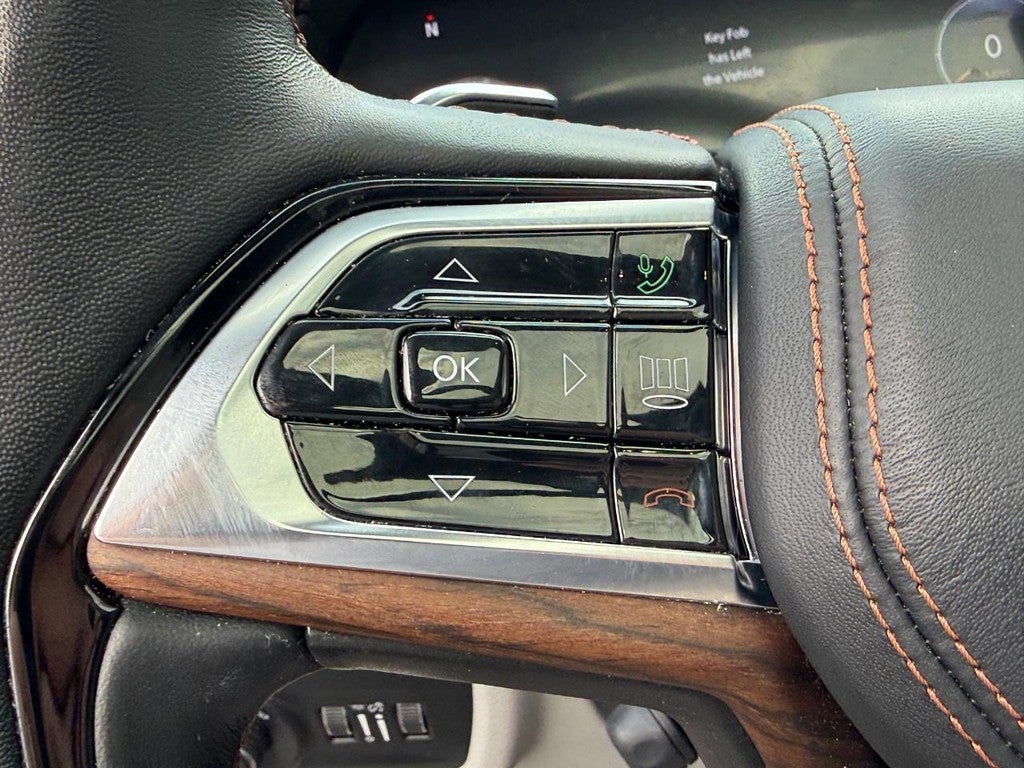 2022 Jeep Grand Cherokee L Summit 4x4