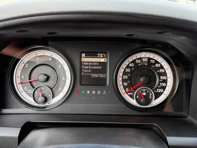 2015 RAM 1500 4WD Crew Cab 140.5" Big Horn