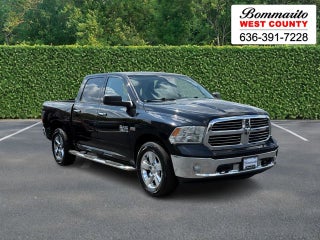 2015 RAM 1500 4WD Crew Cab 140.5" Big Horn