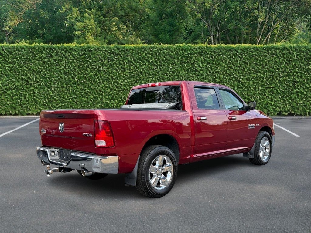 2014 RAM 1500 4WD Crew Cab 140.5" Big Horn