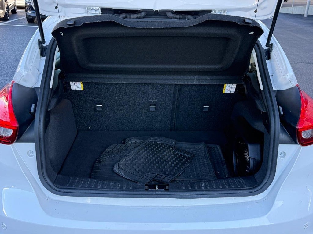 2016 Ford Focus 5dr HB Titanium