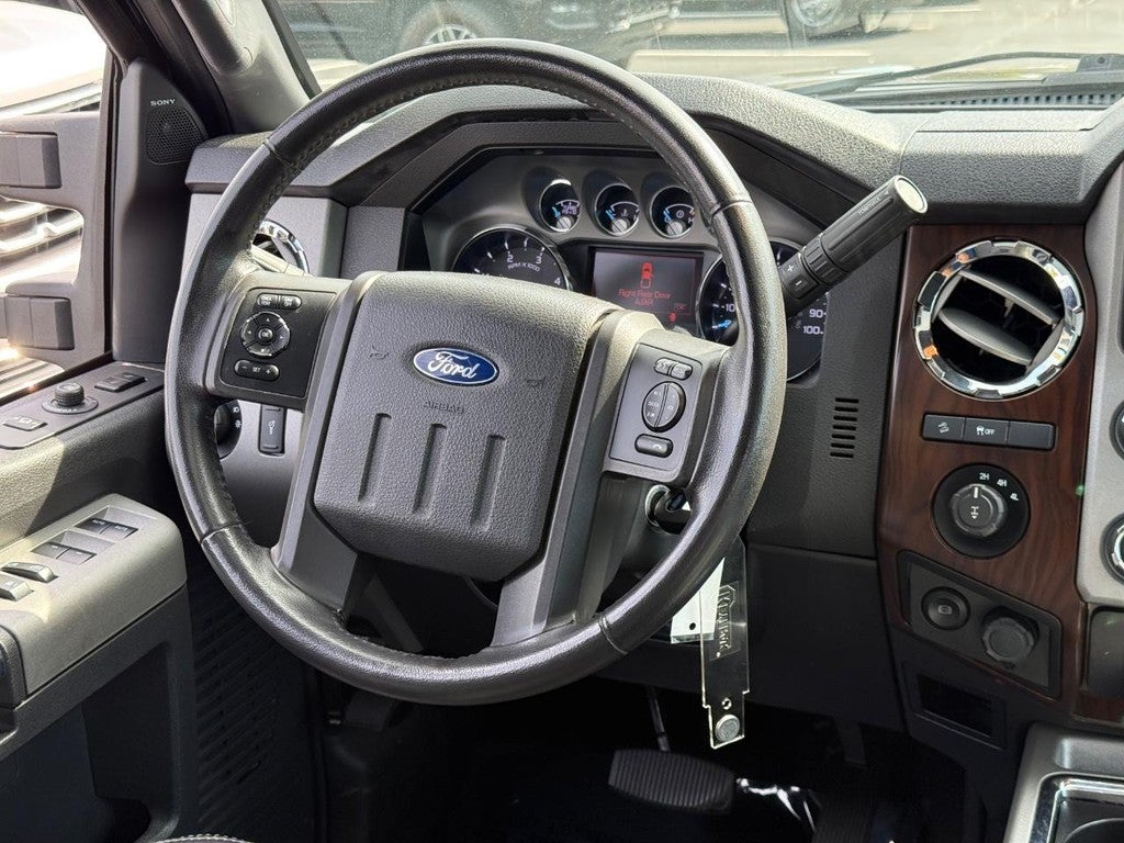 2016 Ford Super Duty F-350 SRW 4WD Crew Cab 156" Lariat
