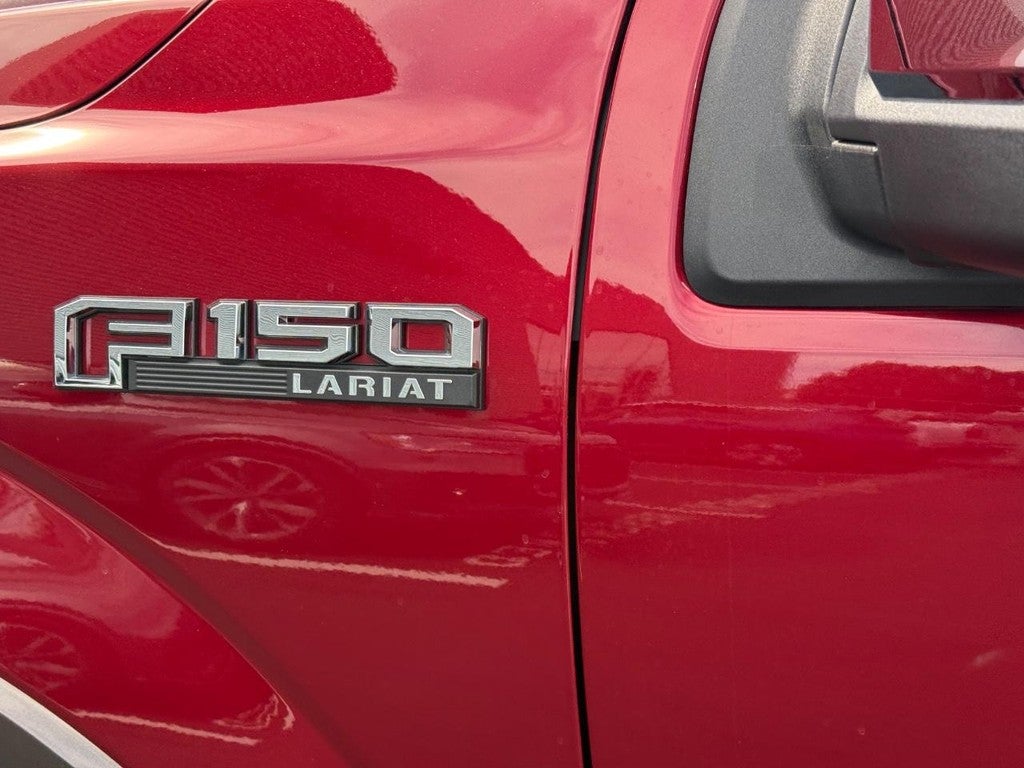 2016 Ford F-150 4WD SuperCrew 145" Lariat