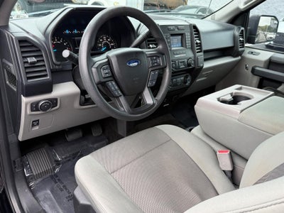 2016 Ford F-150 2WD Reg Cab 122.5" XL