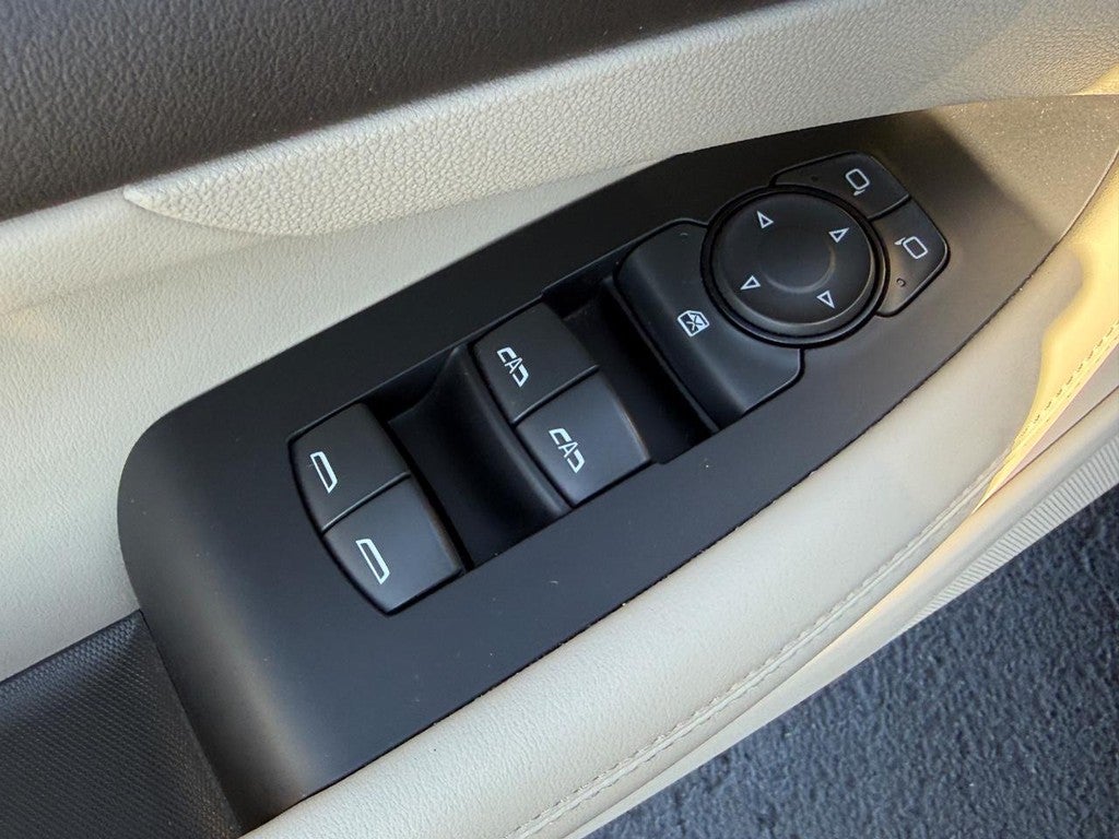 2017 Buick LaCrosse 4dr Sdn Preferred FWD