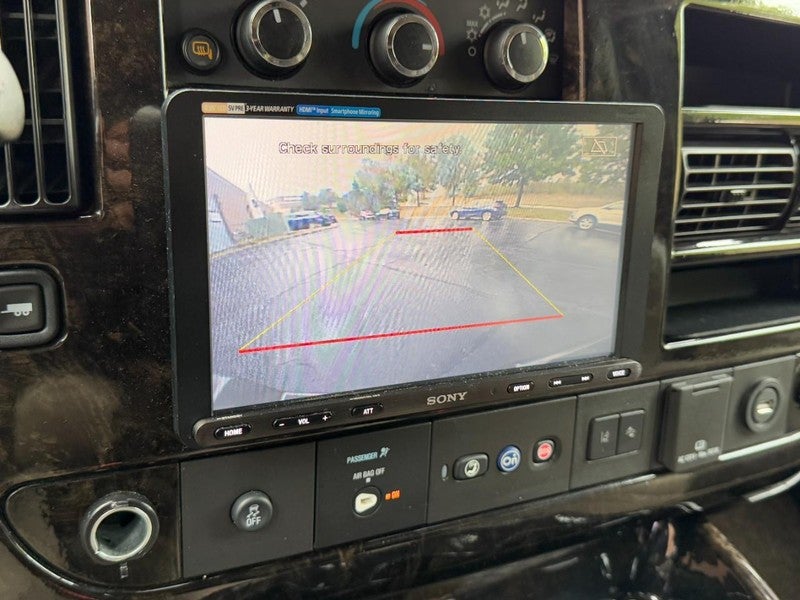 2021 Chevrolet Express Passenger RWD 3500 155" LS