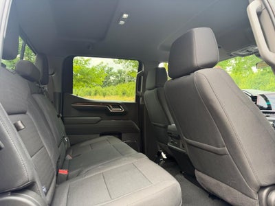 2024 Chevrolet Silverado 1500 4WD Crew Cab 147" RST