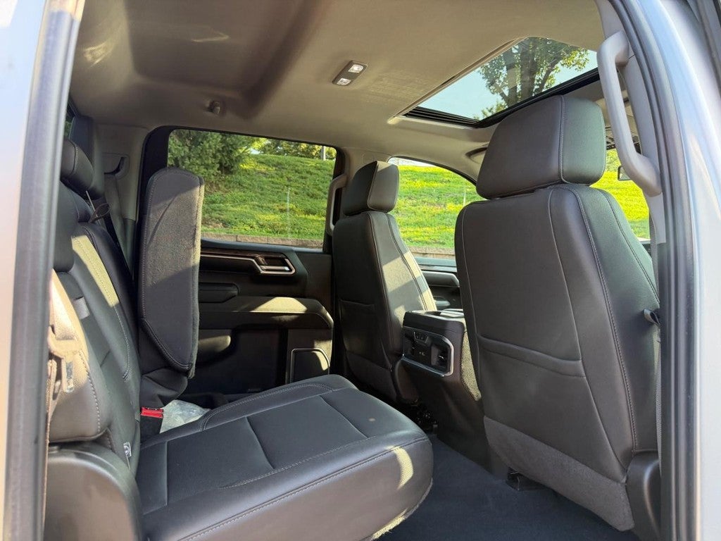 2022 Chevrolet Silverado 1500 4WD Crew Cab 147" LTZ
