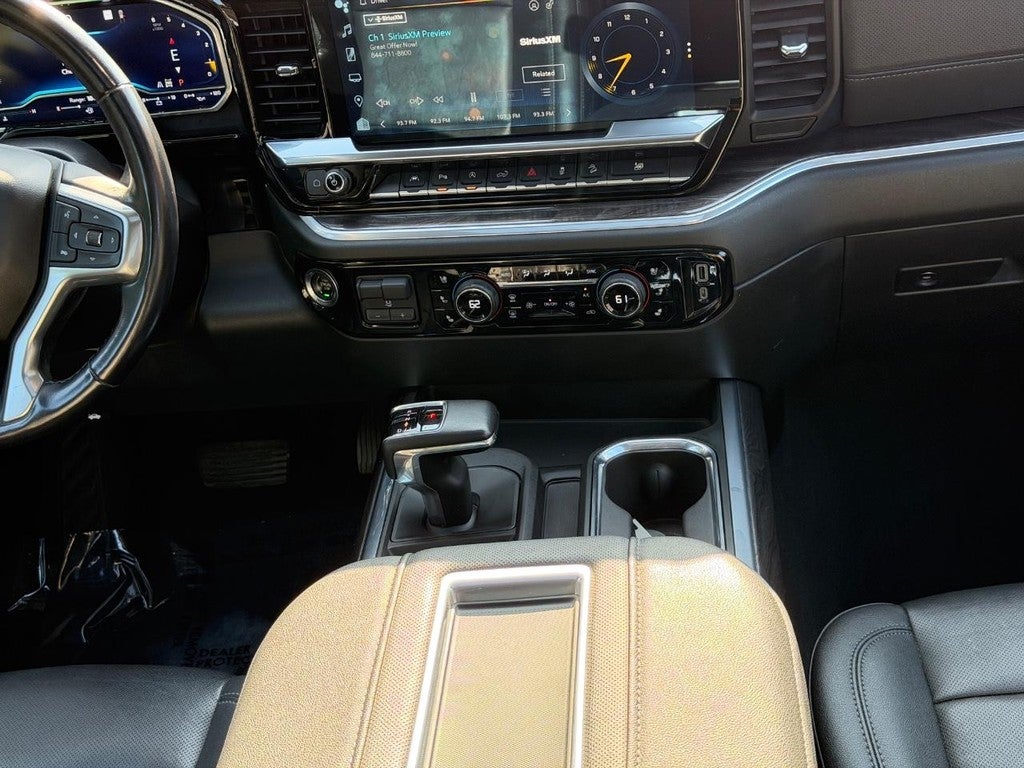 2022 Chevrolet Silverado 1500 4WD Crew Cab 147" LTZ