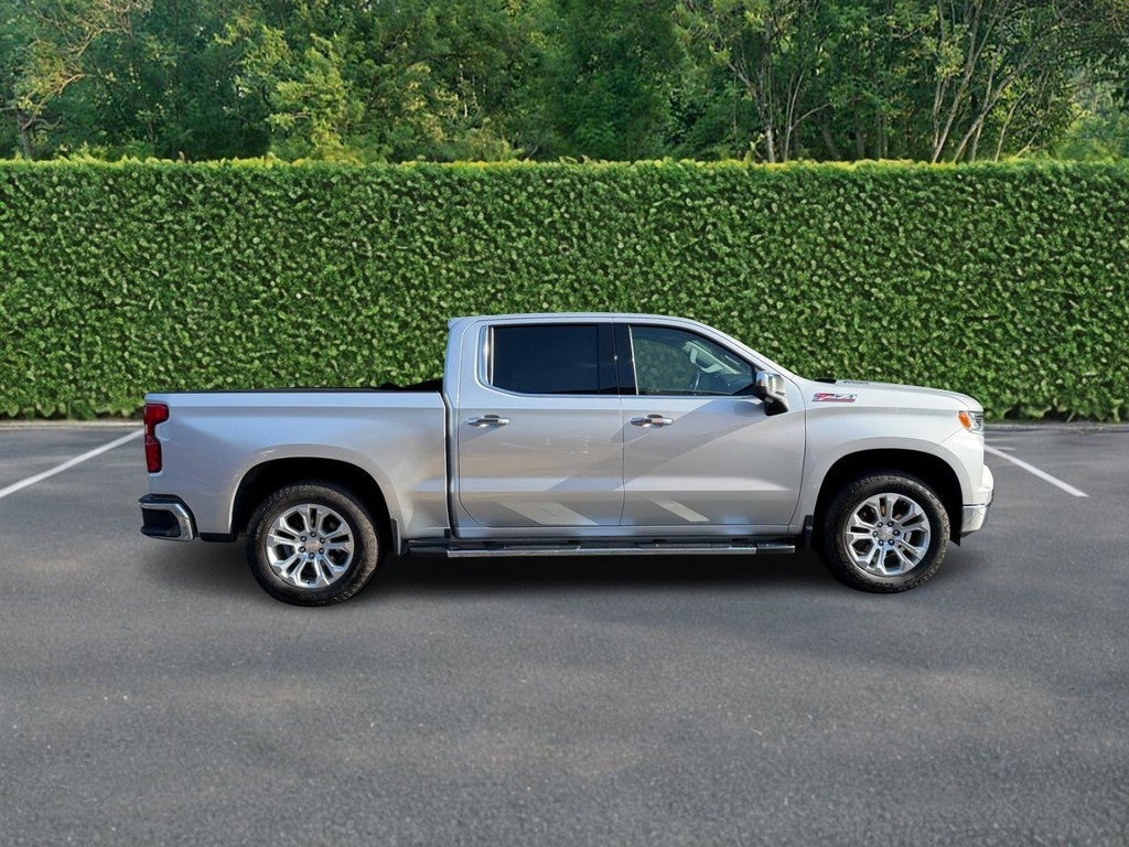 2022 Chevrolet Silverado 1500 4WD Crew Cab 147" LTZ