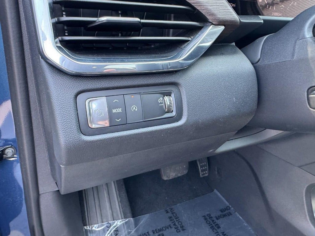 2025 GMC Acadia FWD 4dr Denali