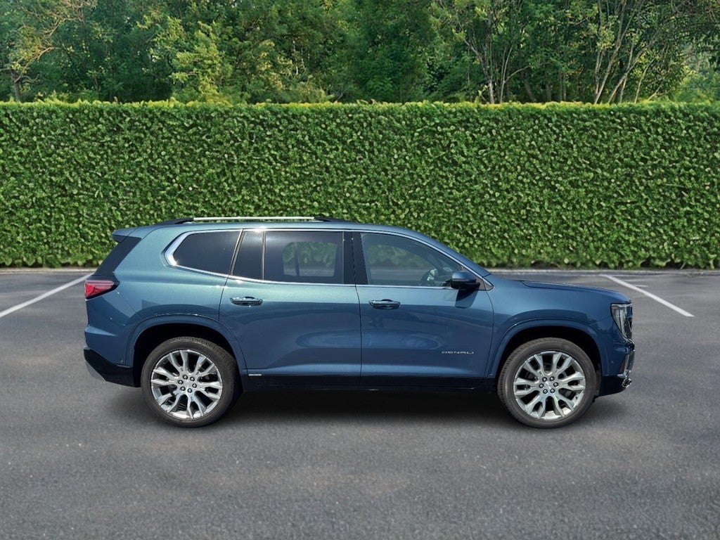 2025 GMC Acadia FWD 4dr Denali