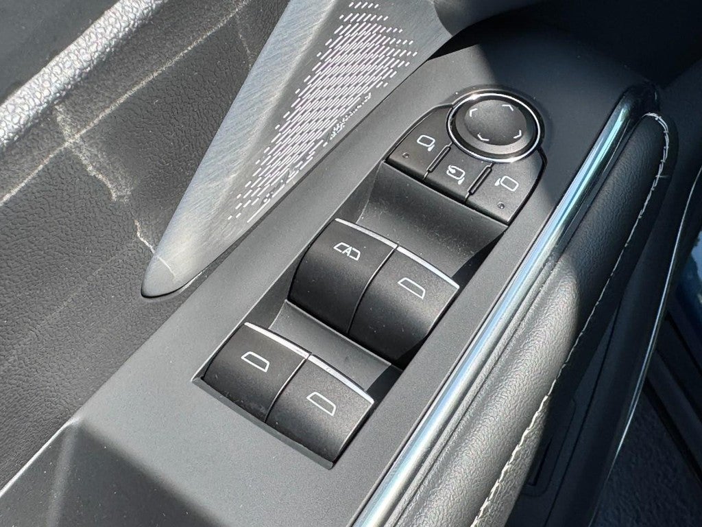 2025 GMC Acadia FWD 4dr Denali