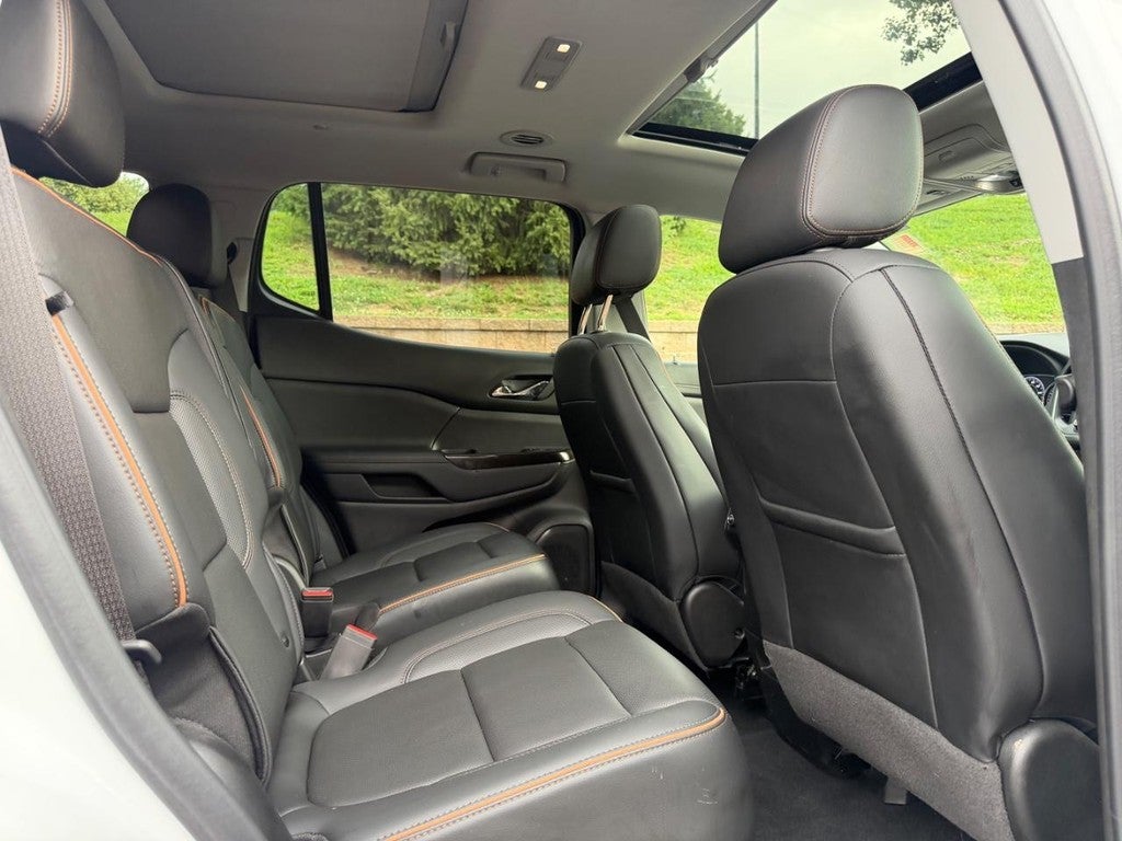 2023 GMC Acadia AWD 4dr AT4