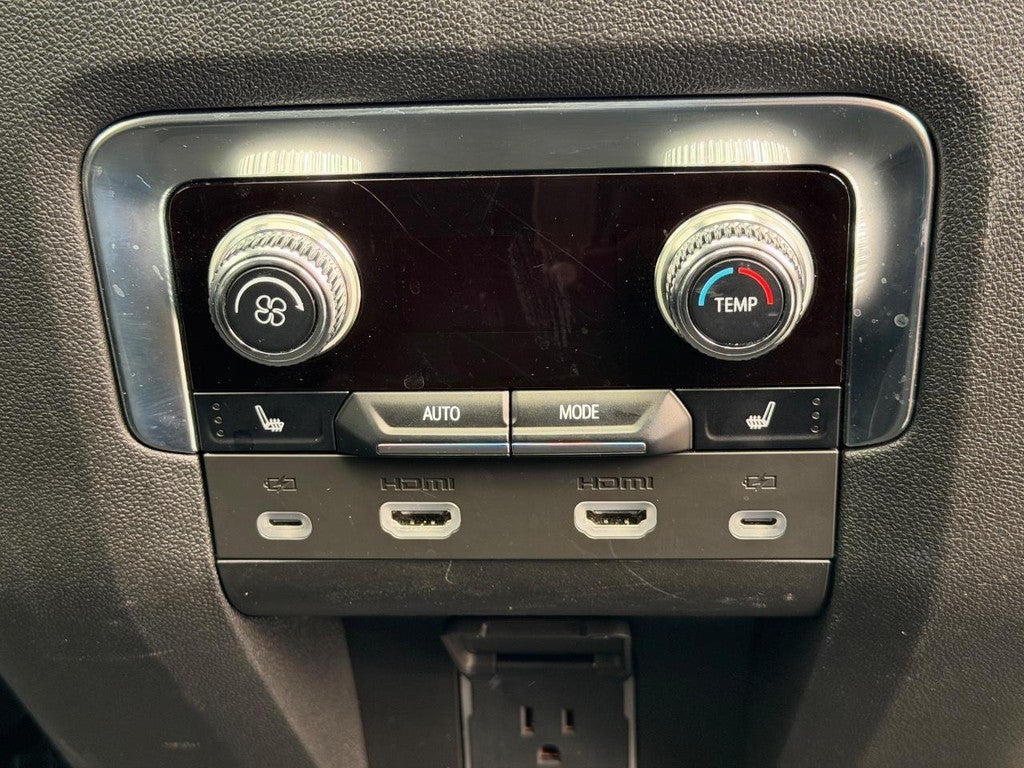 2023 GMC Yukon XL 4WD 4dr AT4