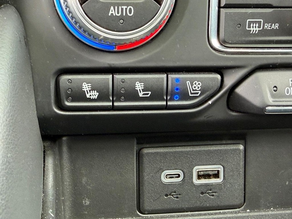 2023 GMC Yukon XL 4WD 4dr AT4