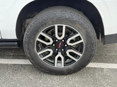 2023 GMC Yukon XL 4WD 4dr AT4