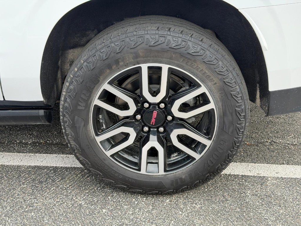 2023 GMC Yukon XL 4WD 4dr AT4