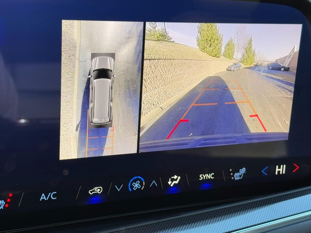 2025 Chevrolet Suburban 4WD 4dr RST