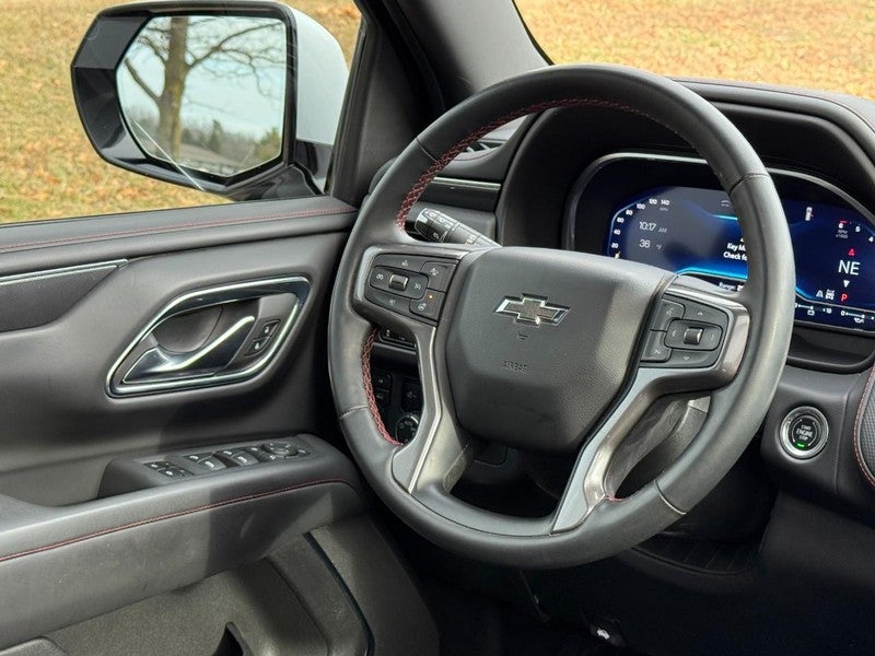 2023 Chevrolet Suburban 4WD 4dr RST