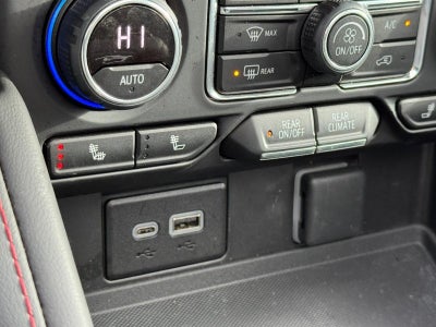 2023 Chevrolet Suburban 4WD 4dr RST