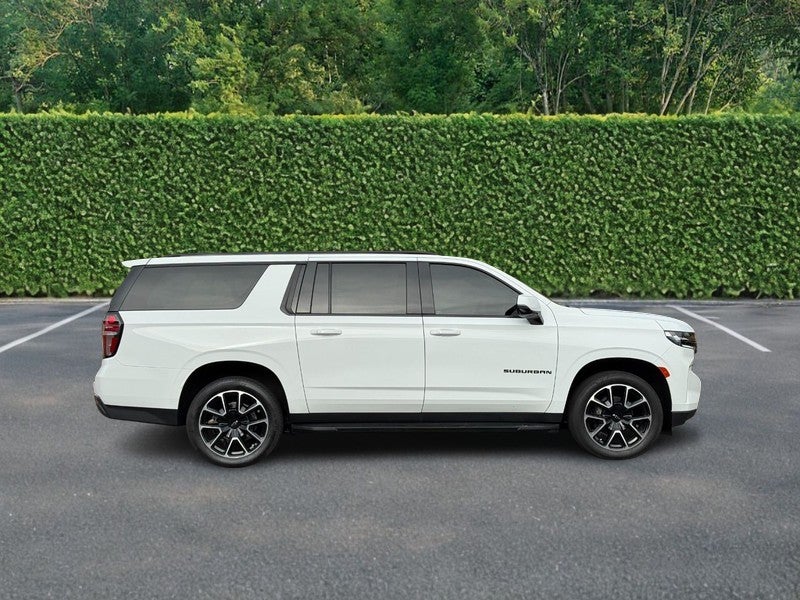 2023 Chevrolet Suburban 4WD 4dr RST