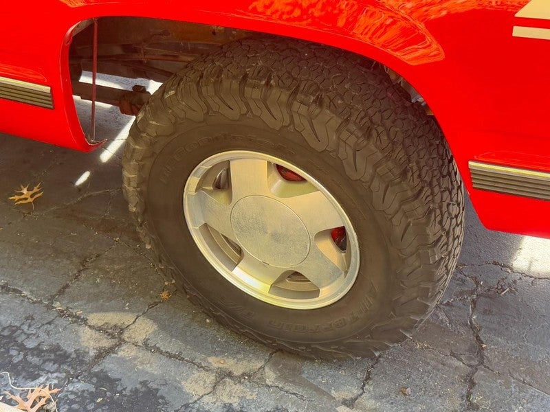 1994 GMC Sierra 1500 Reg Cab WB 4WD