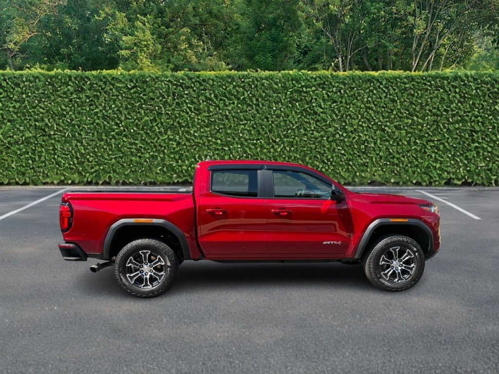 2023 GMC Canyon 4WD Crew Cab AT4