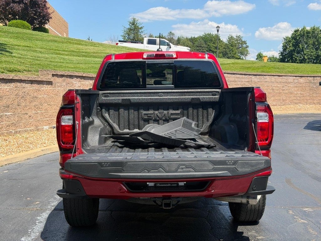 2023 GMC Canyon 4WD Crew Cab AT4