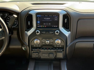 2019 GMC Sierra 1500 4WD Crew Cab 147" SLT