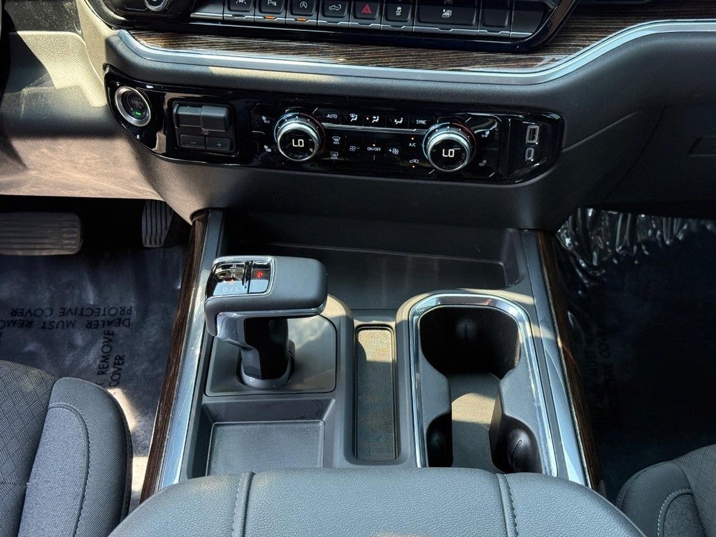 2025 GMC Sierra 1500 4WD Crew Cab 147" Elevation w/3SB