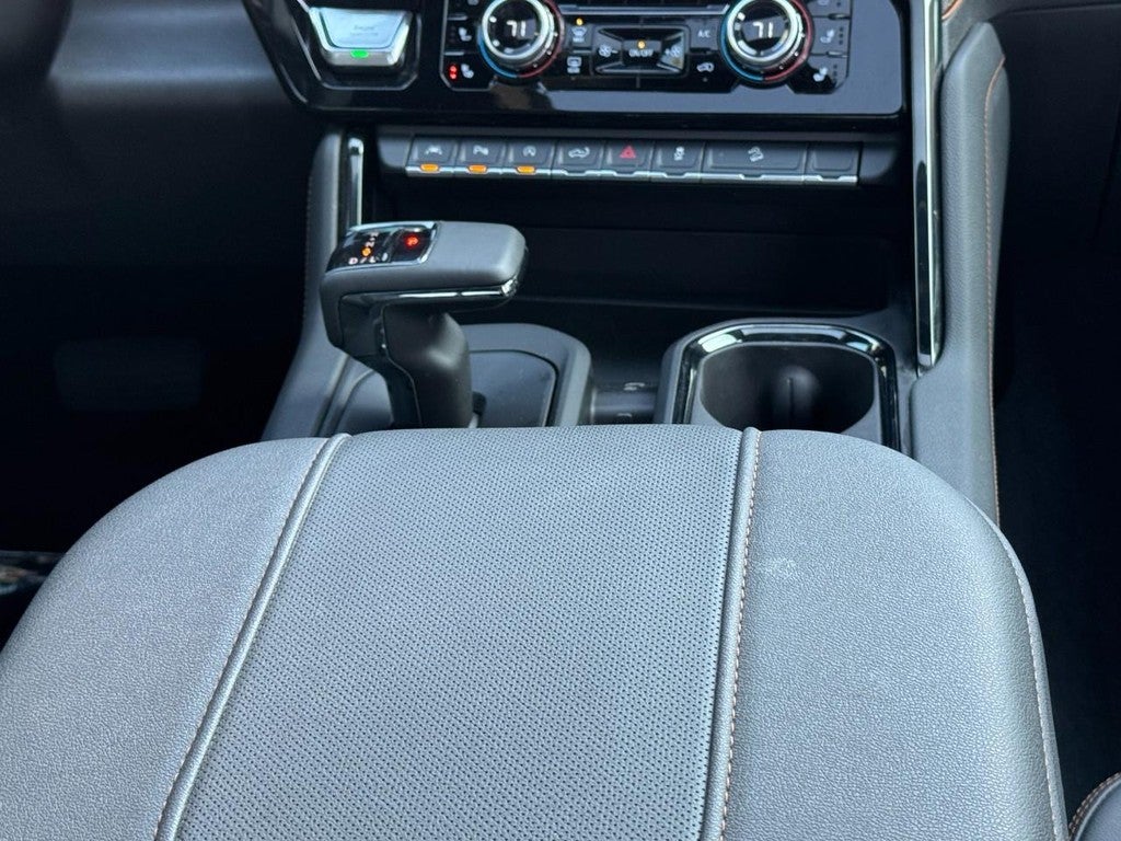 2025 GMC Sierra 1500 4WD Crew Cab 147" AT4