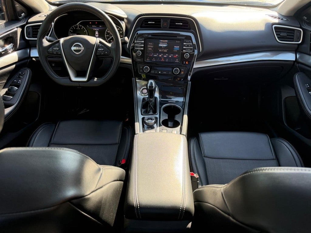 2023 Nissan Maxima SL Sedan