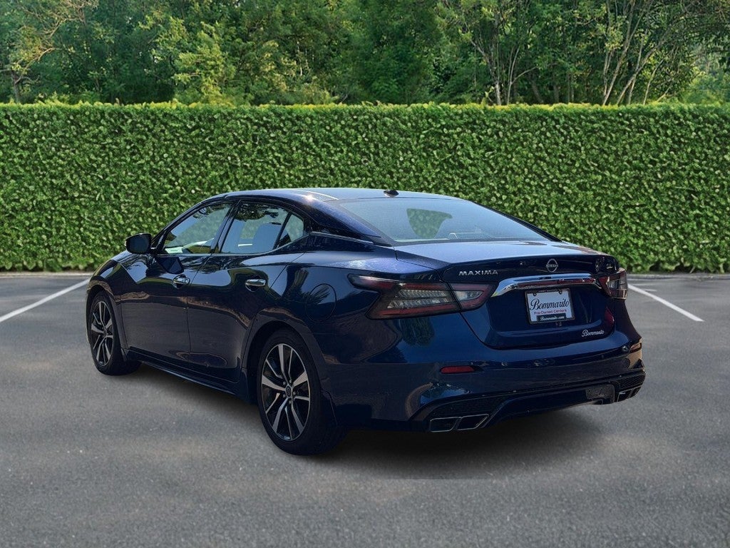 2023 Nissan Maxima SL Sedan