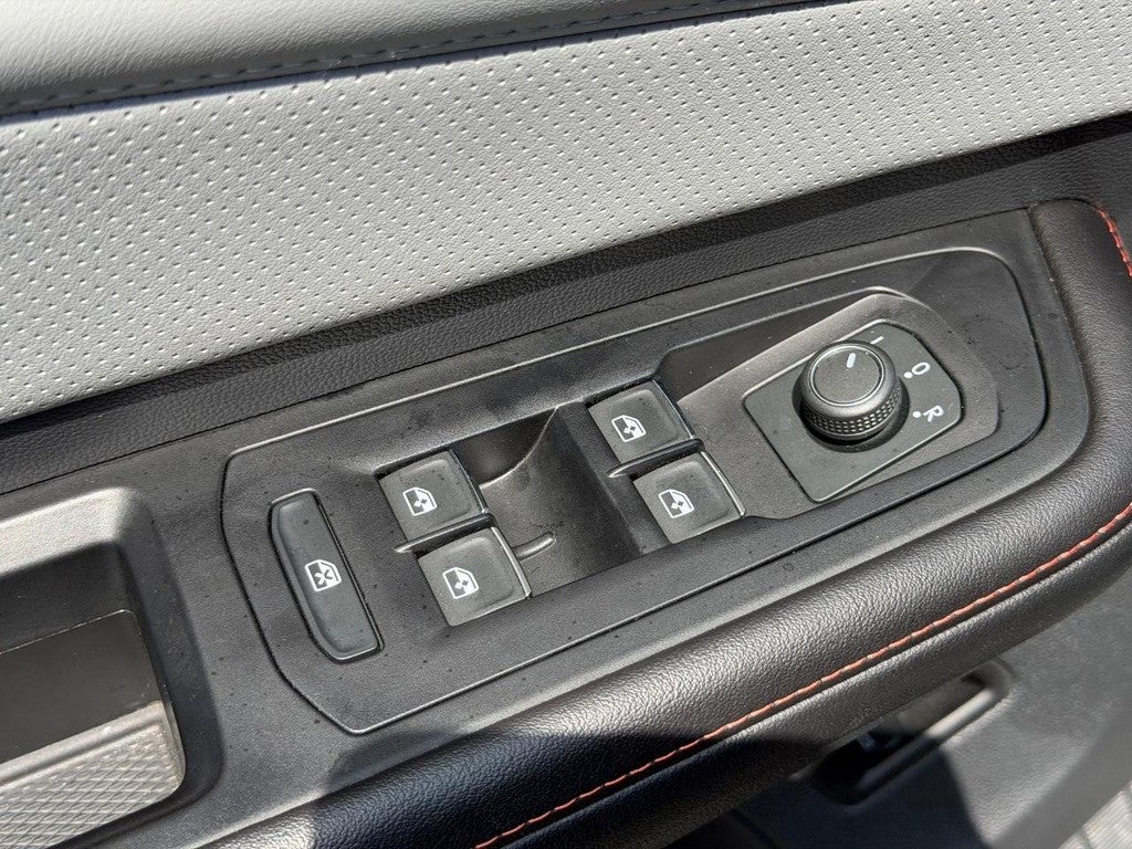 2025 Volkswagen Atlas 2.0T Peak Edition 4MOTION