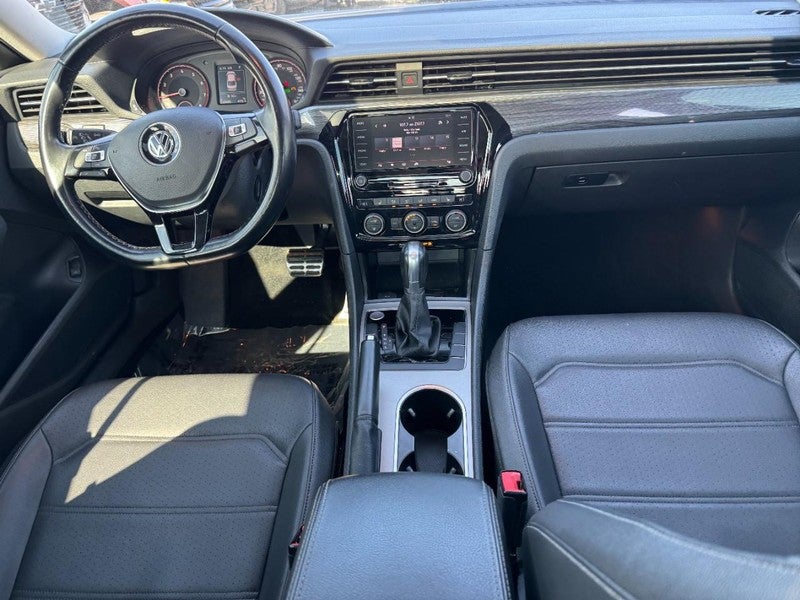 2020 Volkswagen Passat 2.0T R-Line Auto