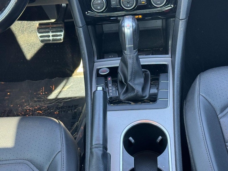 2020 Volkswagen Passat 2.0T R-Line Auto