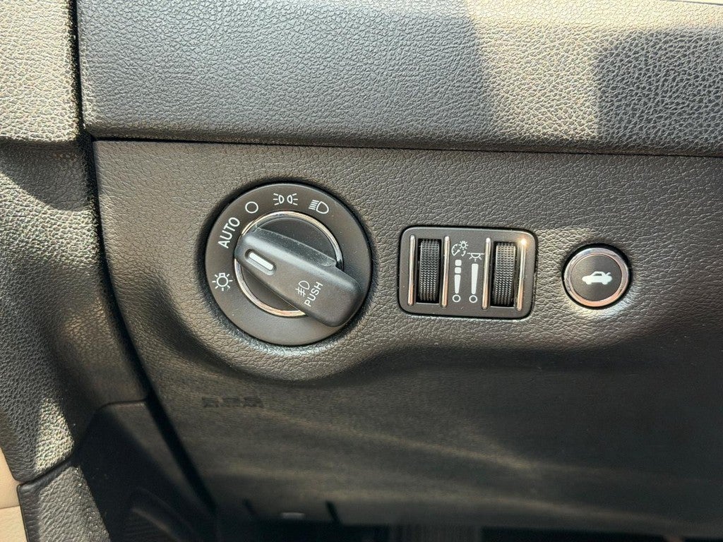 2021 Chrysler 300 Touring L RWD