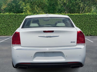 2021 Chrysler 300 Touring L RWD