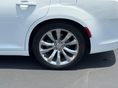2021 Chrysler 300 Touring L RWD
