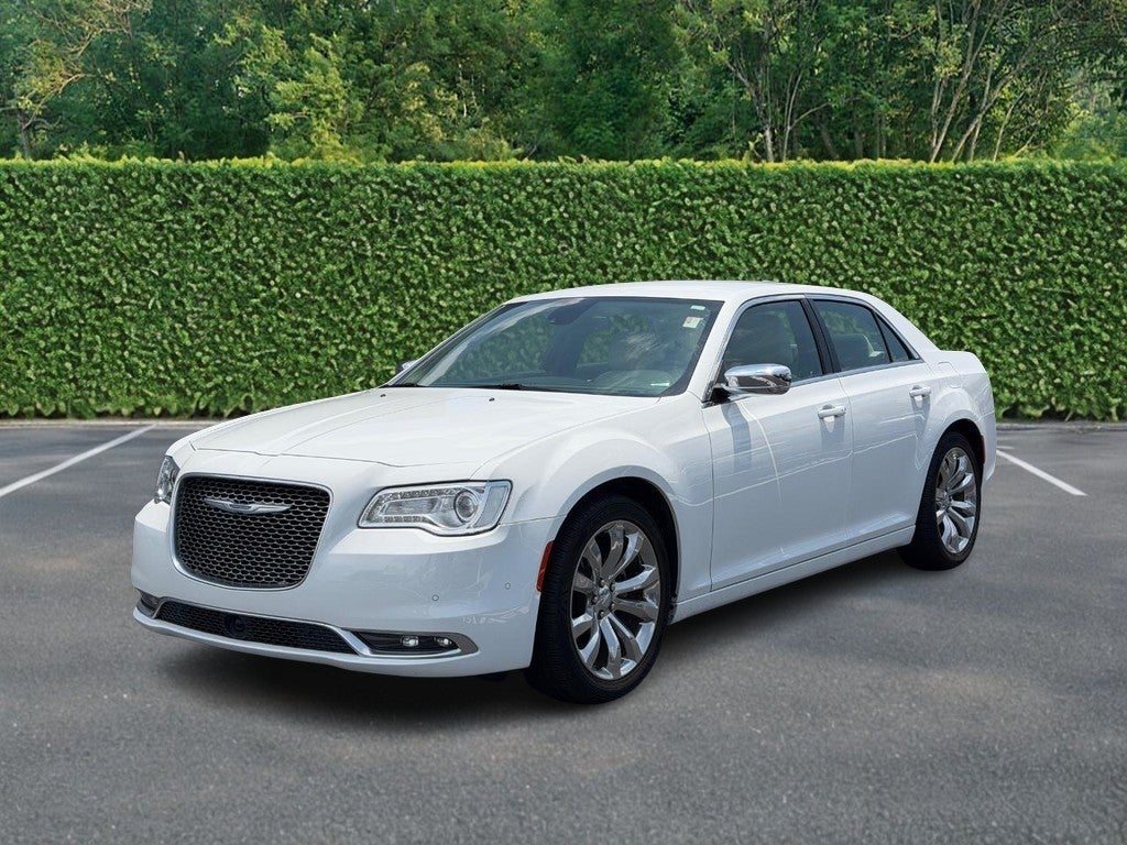 2021 Chrysler 300 Touring L RWD