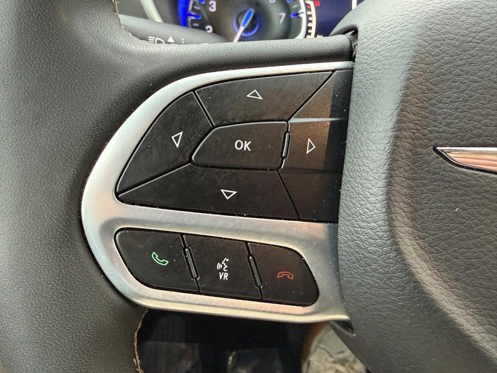 2024 Chrysler Pacifica Touring L FWD