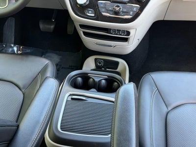 2024 Chrysler Pacifica Touring L FWD