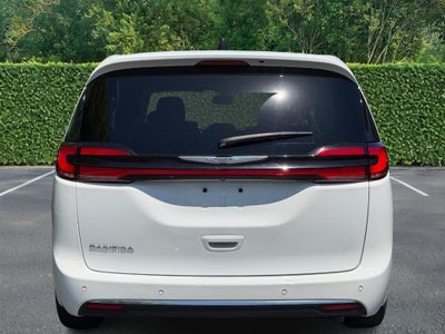 2024 Chrysler Pacifica Touring L FWD