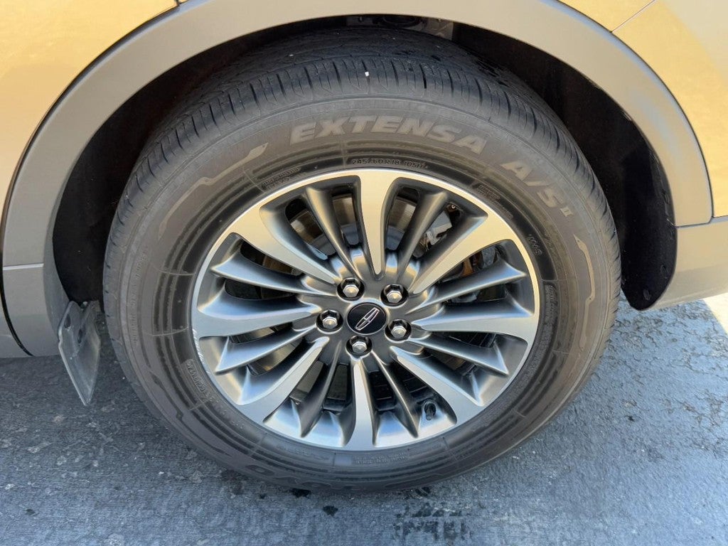 2021 Lincoln Nautilus Reserve FWD