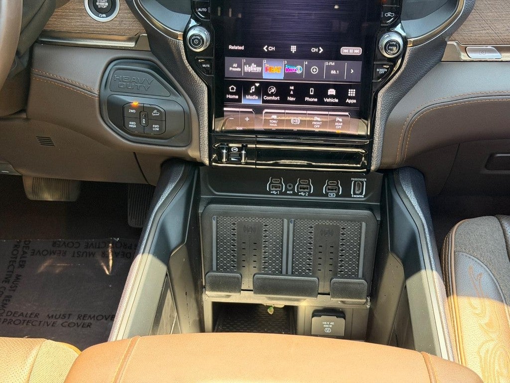2025 RAM 2500 Longhorn 4x4 Crew Cab 6'4" Box