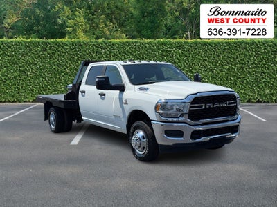 2024 RAM 3500 Chassis Cab SLT 4WD Crew Cab 60" CA 172.4" WB